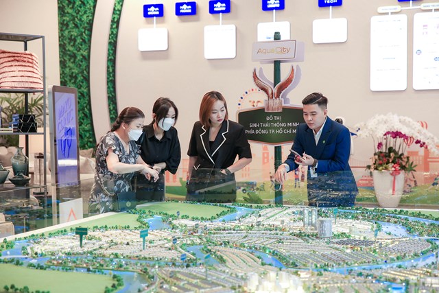 Khu đ&ocirc; thị sinh th&aacute;i th&ocirc;ng minh Aqua City, một trong những dự &aacute;n lu&ocirc;n tạo sức h&uacute;t với c&aacute;c nh&agrave; đầu tư nhờ lợi thế từ hạ tầng kết nối v&agrave; lối quy hoạch b&agrave;i bản