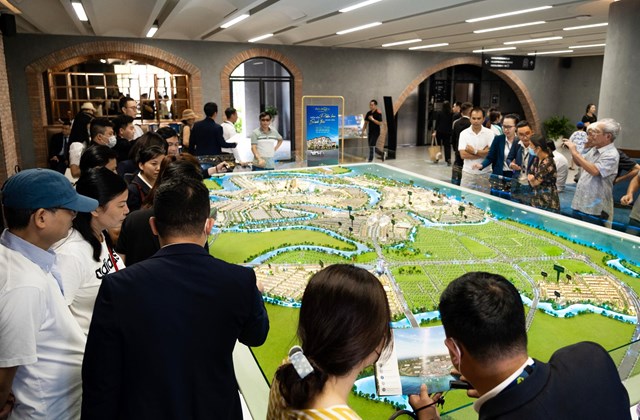 Aqua City thu h&uacute;t nhiều nh&agrave; đầu tư t&igrave;m kiếm sản phẩm t&igrave;m năng tại sự kiện cuối tuần qua.