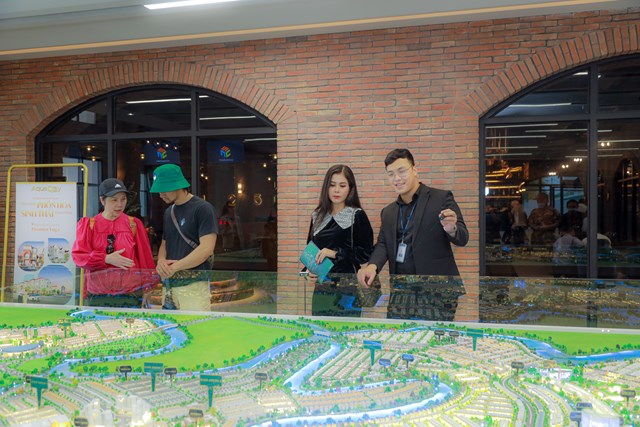 Chị Ngọc Chi tham quan v&agrave; trải nghiệm dự &aacute;n Aqua City cuối th&aacute;ng 10 vừa qua