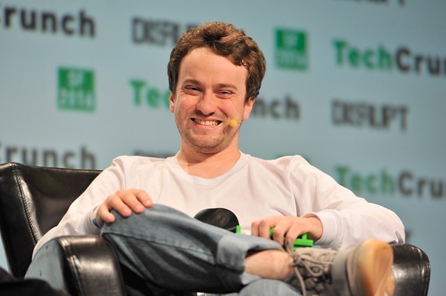 Từng được đ&aacute;nh gi&aacute; l&agrave; k&igrave; ph&ugrave;ng địch thủ của Elon Musk, tuy nhi&ecirc;n George Hotz bỏ qua mọi lời tiếng để đầu qu&acirc;n cho Twitter trong 12 tuần.