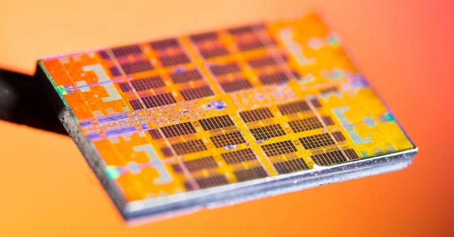 Apple đang l&agrave; kh&aacute;ch h&agrave;ng lớn nhất cho loạt chip xử l&yacute; tiến tr&igrave;nh 3nm của TSMC, h&atilde;ng từ l&acirc;u đ&atilde; thể hiện mong muốn đưa d&acirc;y chuyền sản xuất chip iPhone quay trở về Mỹ.