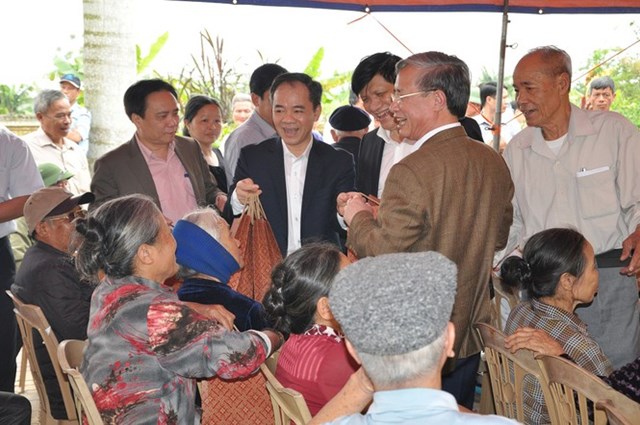 Cần can thiệp sớm để giảm tỷ lệ mù lòa - Ảnh 2