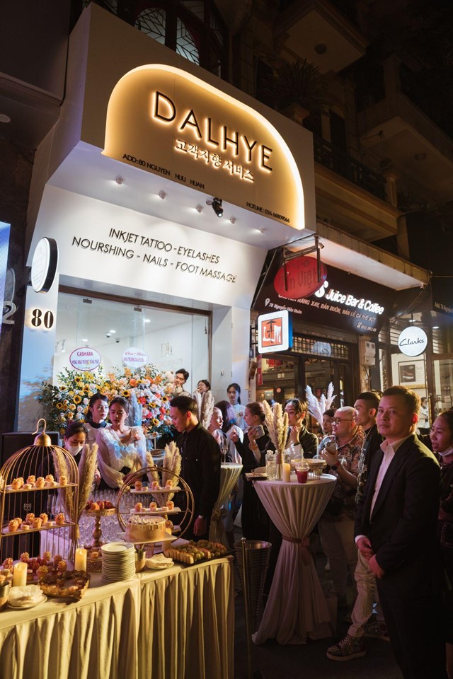 Dalhye Beauty ra mắt showroom mới với tiệc khai trương s&#244;i động - Ảnh 14