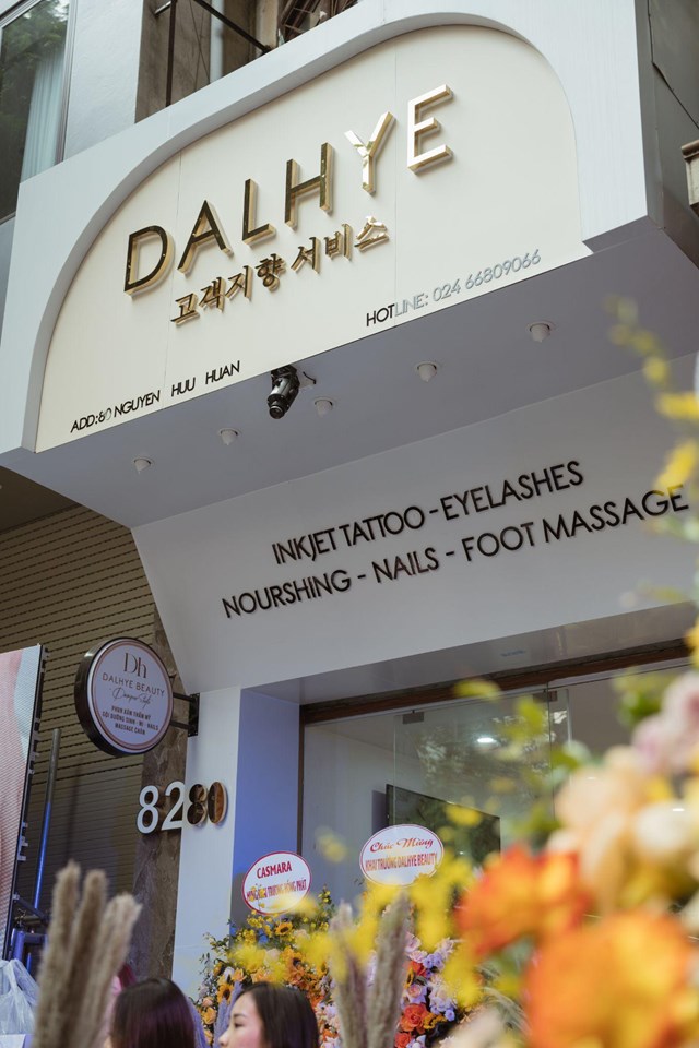 Dalhye Beauty ra mắt showroom mới với tiệc khai trương s&#244;i động - Ảnh 2