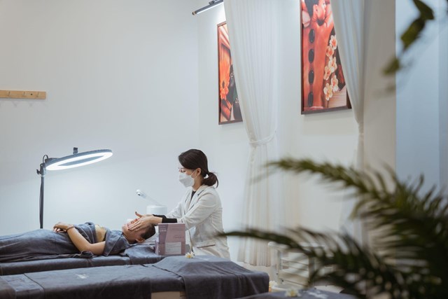 Dalhye Beauty ra mắt showroom mới với tiệc khai trương s&#244;i động - Ảnh 6