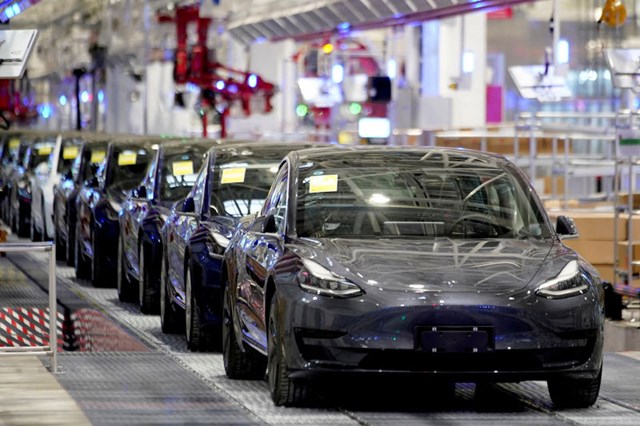 Tesla c&#243; thể cắt giảm lượng lớn nh&#226;n sự v&#224;o đầu năm sau - Ảnh 1